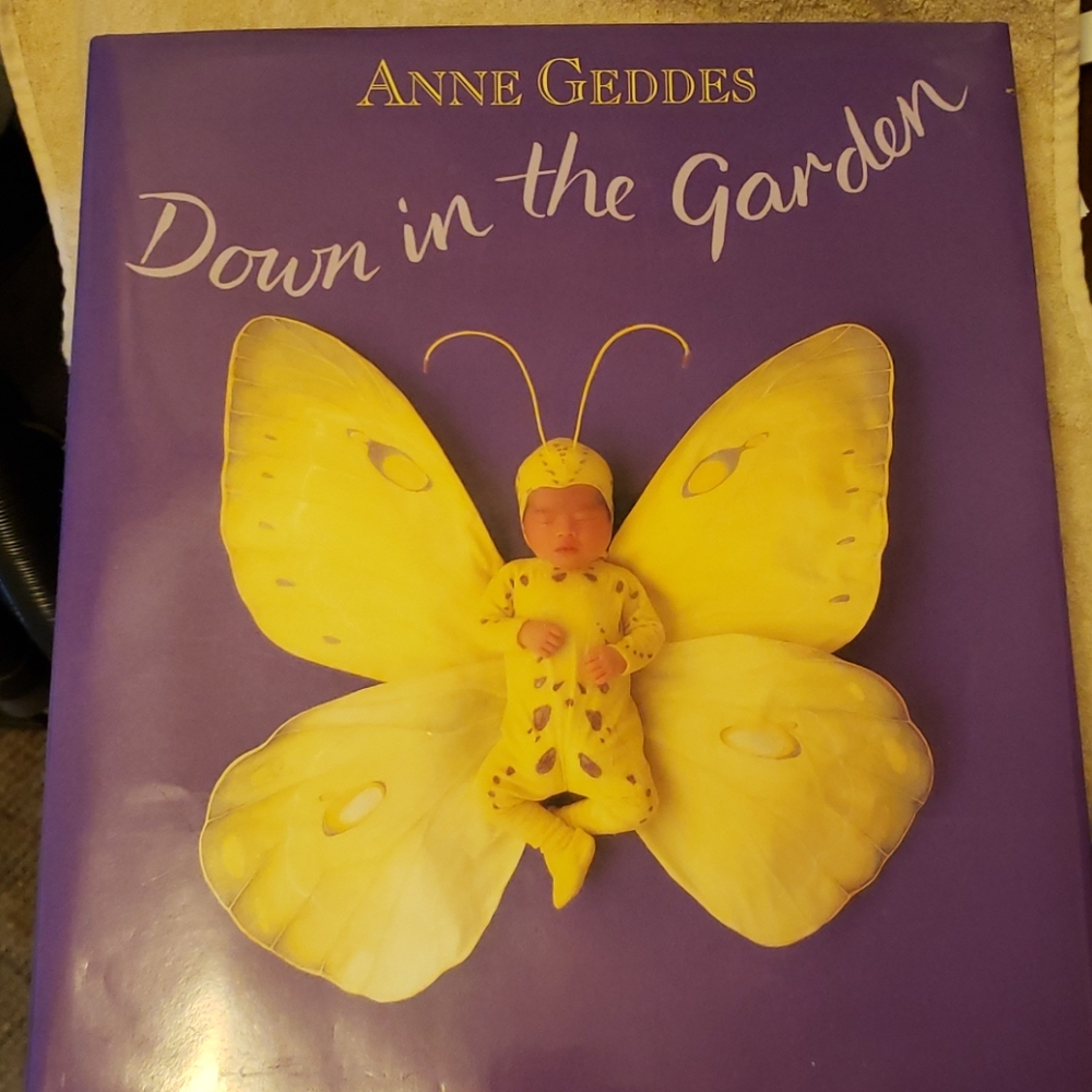 Anne Geddes coffee table book